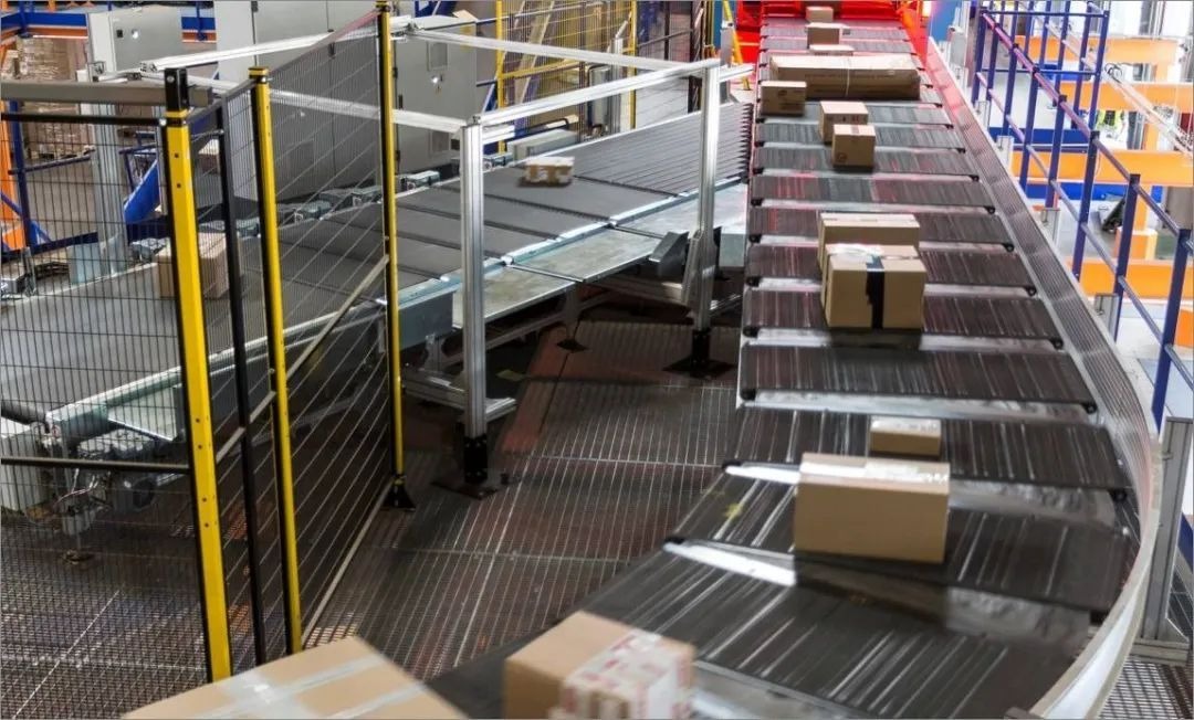 IMGI_16_08ACE0C2858041E9A33C9CE6CC86081C