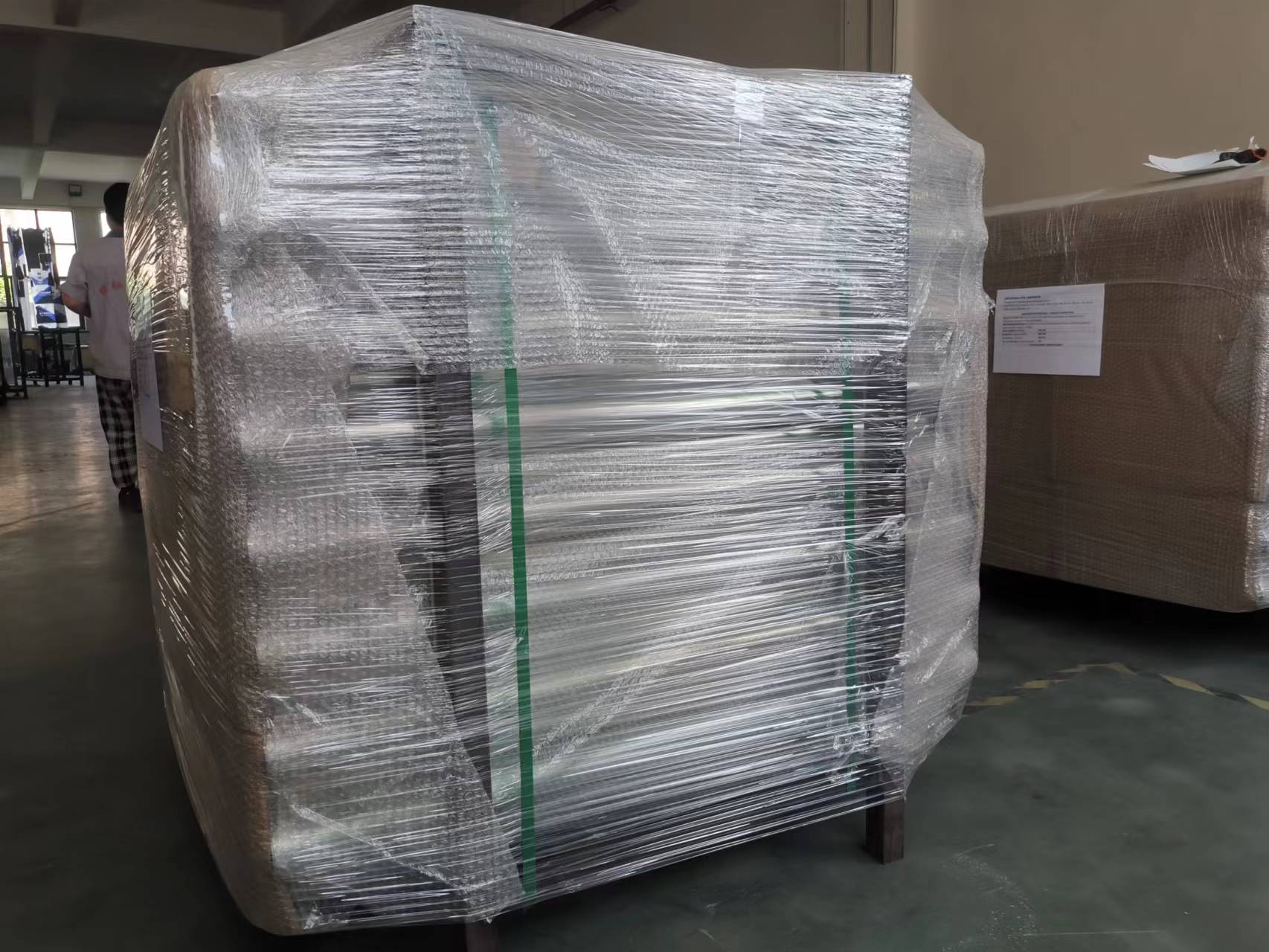 гравитационный конвейер ролик