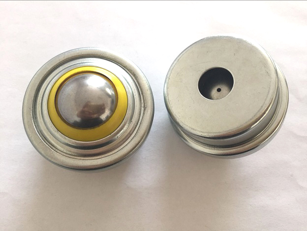 сливное отверстие в блоке передачи шариков