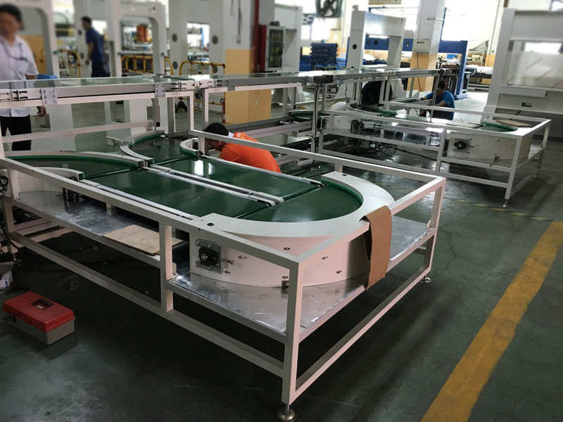 Горизонтальный ленточный конвейер