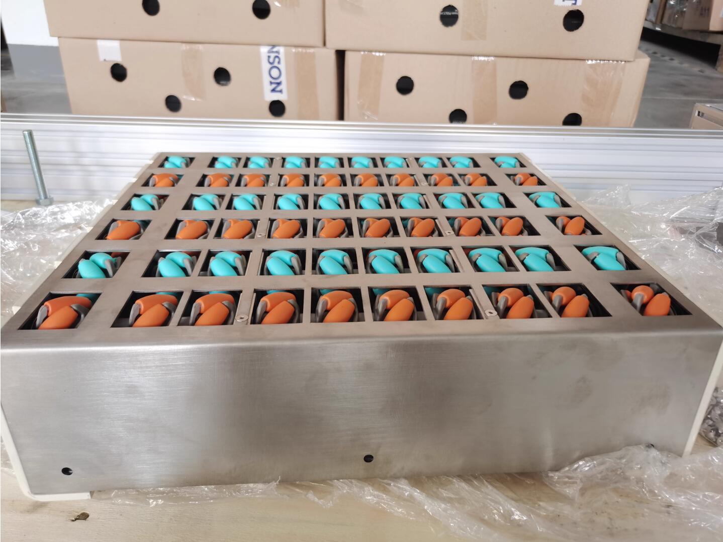 Модуль сортировщика колес с приводом от двигателя постоянного тока